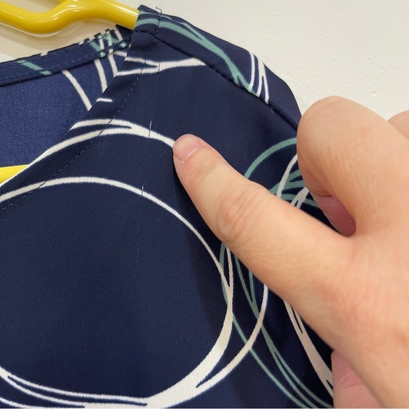 Chicos Patterned Boxy Fit Oversized Blouse Navy Blue Arm Holes Womens S/M - Picture 7 of 8